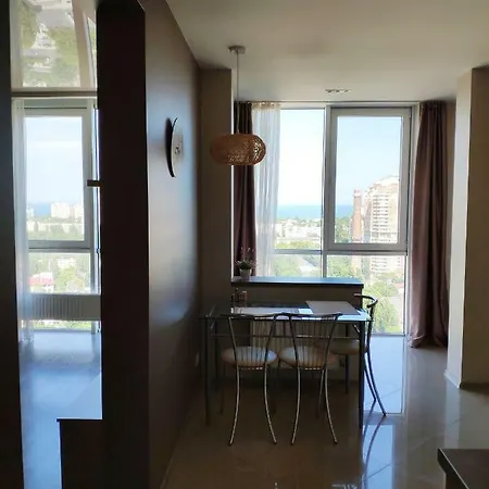Апартаменты Beige With Sea-view Close To Arcadia And Center